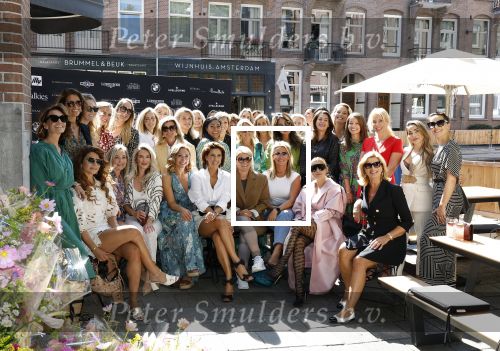 Amsterdam 1 september 2022
Talkies lunch bij restaurant Simply Fish.
Lunch met oa Leontine Borsato Olcay Gulsen Monique Westenberg Kristina Bozilovic ea