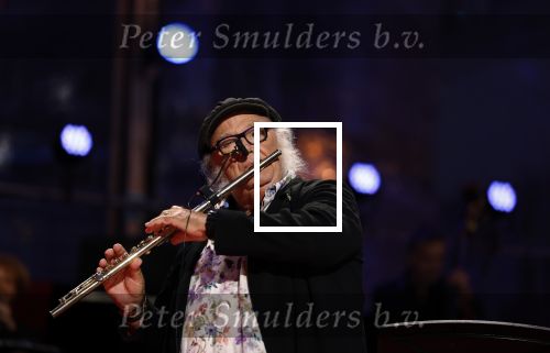 Venlo 8 september 2022
Marco Bakker geeft concert in de openlucht van Venlo . Ook reikt Thijs v Leer hem zijn nieuwe cd uit.