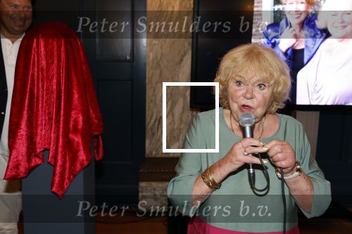 Den Haag 2 september 2022
Onthulling beeld Anneke Gronloh in de schouwburg van Den Haag . Tineke de Nooij