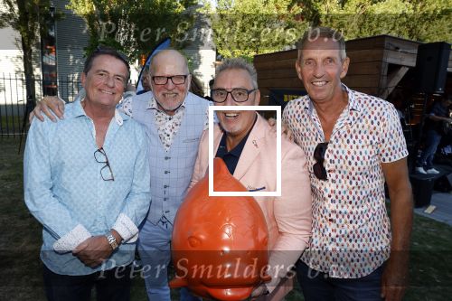 Lijnden 1 september 2022
Feest van kledingmerk  a fish named fred .
Willy v d Kerkhof  Robert Schalker Steven Rooks en Johnny Kraaykamp