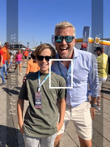 Zandvoort 3 september 2022
Nederlandse F1 Grand Prix op circuit Zandvoort.
Winston Gerschtanowitz met zijn jongste zoon