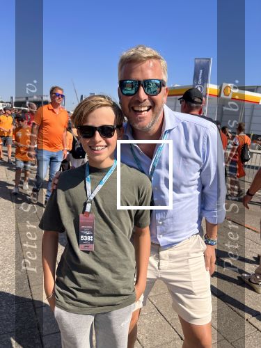 Zandvoort 3 september 2022
Nederlandse F1 Grand Prix op circuit Zandvoort.
Winston Gerschtanowitz met zijn jongste zoon