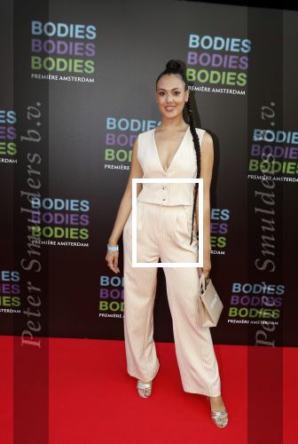 Amsterdam 24 augustus 2022
Oremiere Bodies Bodies Bosies van Halina Reijn in Tuschinski . Zoey Ivory met zus