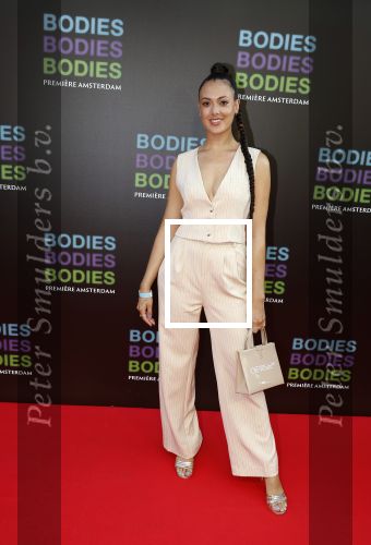 Amsterdam 24 augustus 2022
Oremiere Bodies Bodies Bosies van Halina Reijn in Tuschinski . Zoey Ivory met zus