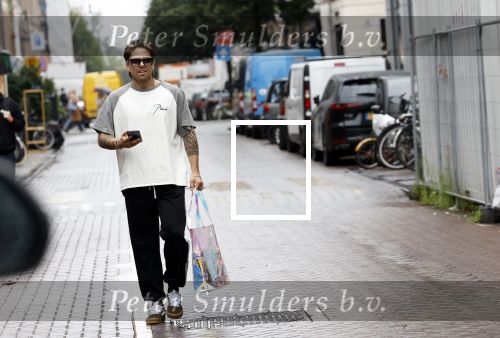 Amsterdam 27 juli 2023
Andre Hazes doet boodschap voor Monique op de PC Hooftstraat.