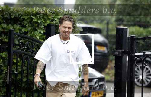 31 juli 2023
Andre Hazes zit momenteel in schrijverskamp aan zijn nieuwe muziek te werken .