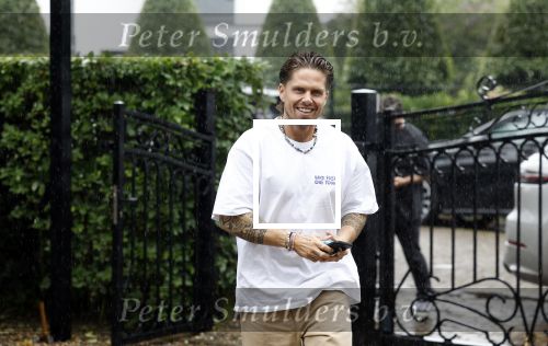 31 juli 2023
Andre Hazes zit momenteel in schrijverskamp aan zijn nieuwe muziek te werken .