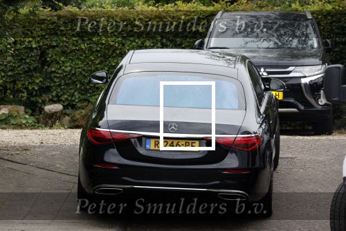 Rotterdam en Berkel en Rodenrijs 24 augustus 2023
Andre Hazes en Monique Westenberg arriveren in geblindeerde limo bij de rechtbank van Rotterdam ivm rechtszaak over dat hun zoontje Dre van school gehouden is  voor vakantie . Daarna rijden ze naar hun huis in Berkel. Er is veel pers op af gekomen . De Politie ving hen op bij de rechtbank.