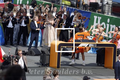Zandvoort 27 augustus 2023
Grandprix F1 van Zandvoort gewonnen door Max Verstappen.
OA aanwezig Koning Willem Alexander Koningin Maxima Prinses Amalia en Prinses Alexia.
Andre Rieu en Dj Lafuente spelen het volkslied.