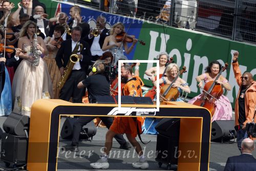 Zandvoort 27 augustus 2023
Grandprix F1 van Zandvoort gewonnen door Max Verstappen.
OA aanwezig Koning Willem Alexander Koningin Maxima Prinses Amalia en Prinses Alexia.
Andre Rieu en Dj Lafuente spelen het volkslied.