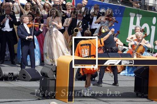 Zandvoort 27 augustus 2023
Grandprix F1 van Zandvoort gewonnen door Max Verstappen.
OA aanwezig Koning Willem Alexander Koningin Maxima Prinses Amalia en Prinses Alexia.
Andre Rieu en Dj Lafuente spelen het volkslied.