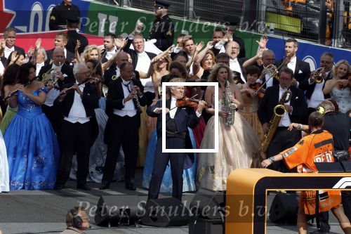 Zandvoort 27 augustus 2023
Grandprix F1 van Zandvoort gewonnen door Max Verstappen.
OA aanwezig Koning Willem Alexander Koningin Maxima Prinses Amalia en Prinses Alexia.
Andre Rieu en Dj Lafuente spelen het volkslied.
