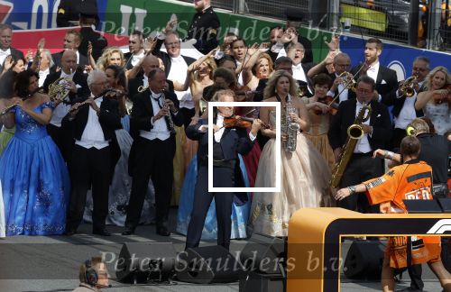 Zandvoort 27 augustus 2023
Grandprix F1 van Zandvoort gewonnen door Max Verstappen.
OA aanwezig Koning Willem Alexander Koningin Maxima Prinses Amalia en Prinses Alexia.
Andre Rieu en Dj Lafuente spelen het volkslied.