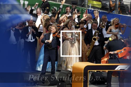 Zandvoort 27 augustus 2023
Grandprix F1 van Zandvoort gewonnen door Max Verstappen.
OA aanwezig Koning Willem Alexander Koningin Maxima Prinses Amalia en Prinses Alexia.
Andre Rieu en Dj Lafuente spelen het volkslied.