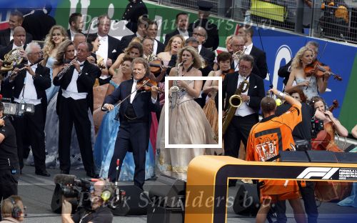 Zandvoort 27 augustus 2023
Grandprix F1 van Zandvoort gewonnen door Max Verstappen.
OA aanwezig Koning Willem Alexander Koningin Maxima Prinses Amalia en Prinses Alexia.
Andre Rieu en Dj Lafuente spelen het volkslied.
