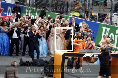 Zandvoort 27 augustus 2023
Grandprix F1 van Zandvoort gewonnen door Max Verstappen.
OA aanwezig Koning Willem Alexander Koningin Maxima Prinses Amalia en Prinses Alexia.
Andre Rieu en Dj Lafuente spelen het volkslied.