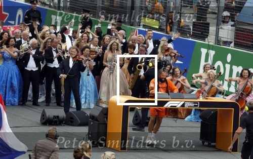 Zandvoort 27 augustus 2023
Grandprix F1 van Zandvoort gewonnen door Max Verstappen.
OA aanwezig Koning Willem Alexander Koningin Maxima Prinses Amalia en Prinses Alexia.
Andre Rieu en Dj Lafuente spelen het volkslied.