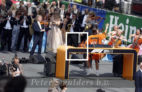 Zandvoort 27 augustus 2023
Grandprix F1 van Zandvoort gewonnen door Max Verstappen.
OA aanwezig Koning Willem Alexander Koningin Maxima Prinses Amalia en Prinses Alexia.
Andre Rieu en Dj Lafuente spelen het volkslied.