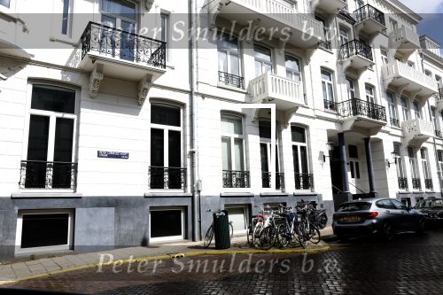 Amsterdam 1 augustus 2023
Huis Connie Witteman aan het vondelpark