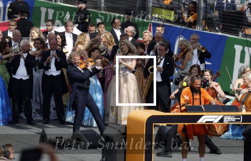Zandvoort 27 augustus 2023
Grandprix F1 van Zandvoort gewonnen door Max Verstappen.
DJ La Fuenta met orkest Andre Rieu bij F1 Zandvoort