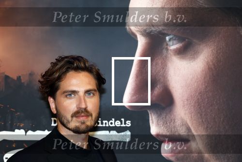 Barneveld 23 augustus 2023
Dorian Bindels en Soy Kroon gaan de mannelijke hoofdrollen spelen in 40-45 de Musical die door Studio 100 geproduceerd wordt . De vrouwelijke hoofdrollen worden vertolkt door Niniane Everaert en Gaia Aikman .De voorstelling gaat spelen in de midden Nederland hallen. Gert Verhulst is de bedenker. Renze Klamer presenteert het .
