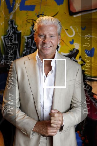 Amsterdam 29 juli 2023
Opnames videoclip Dries Roelvink bij the Harbour Club.