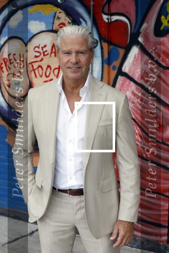 Amsterdam 29 juli 2023
Opnames videoclip Dries Roelvink bij the Harbour Club.