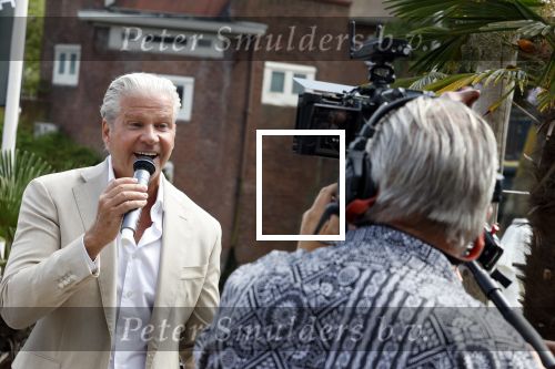 Amsterdam 29 juli 2023
Opnames videoclip Dries Roelvink bij the Harbour Club.
