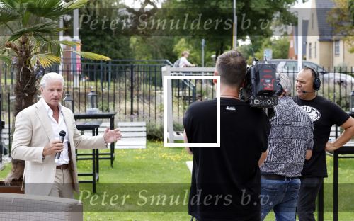 Amsterdam 29 juli 2023
Opnames videoclip Dries Roelvink bij the Harbour Club.