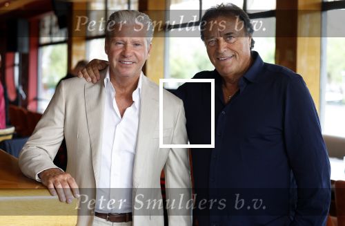 Amsterdam 29 juli 2023
Opnames videoclip Dries Roelvink bij the Harbour Club.
Dries Roelvink en Bram Koning