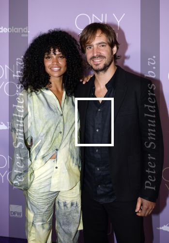 Scheveningen 31 juli 2023
Premiere Only You in Pathe Scheveningen .
Egbert Jan Weeber kwam met zijn vriendin Prisca Kwaning