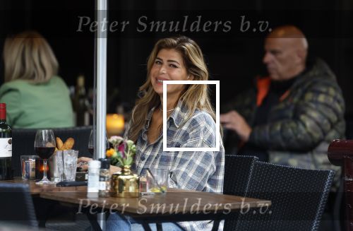Amsterdam 4 augustus 2023
Estelle Cruijff op terras bij v Dam.