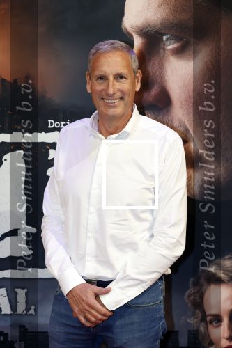 Barneveld 23 augustus 2023
Dorian Bindels en Soy Kroon gaan de mannelijke hoofdrollen spelen in 40-45 de Musical die door Studio 100 geproduceerd wordt . De voorstelling gaat spelen in de midden Nederland hallen. Gert Verhulst is de bedenker.