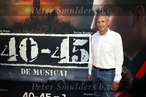Barneveld 23 augustus 2023
Dorian Bindels en Soy Kroon gaan de mannelijke hoofdrollen spelen in 40-45 de Musical die door Studio 100 geproduceerd wordt . De voorstelling gaat spelen in de midden Nederland hallen. Gert Verhulst is de bedenker.