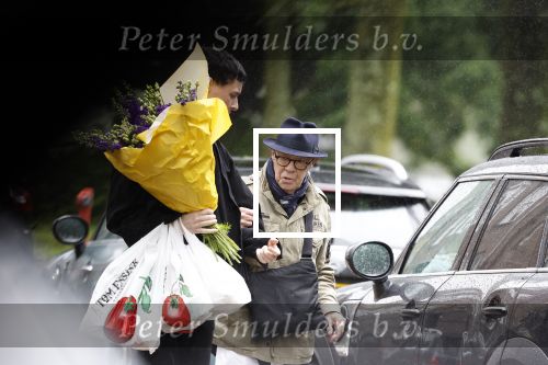 Amsterdam 27 juli 2023
Hans v Manen doet boodschappen en rijdt op zijn 91e nog steeds auto .