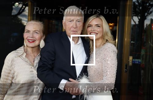 Amsterdam 31 augustus 2023
Premiere het grootste zwanenmeer ter wereld in Carre.
Henk v d Meijden met partner Monica dochter Elisa v d Meijden en partner