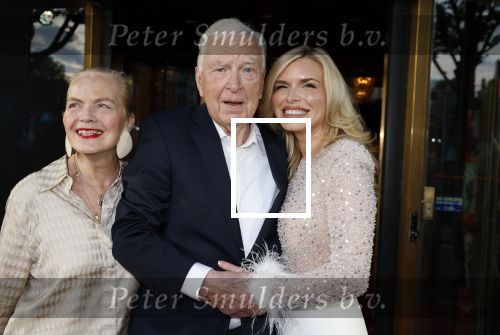 Amsterdam 31 augustus 2023
Premiere het grootste zwanenmeer ter wereld in Carre.
Henk v d Meijden met partner Monica dochter Elisa v d Meijden en partner