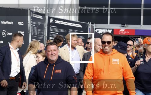 Zandvoort 26 augustus 2023
Koning Willem Alexander en prinses Amalia bij de training van de GP F1 op Zandvoort.