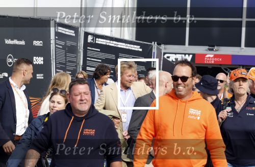 Zandvoort 26 augustus 2023
Koning Willem Alexander en prinses Amalia bij de training van de GP F1 op Zandvoort.