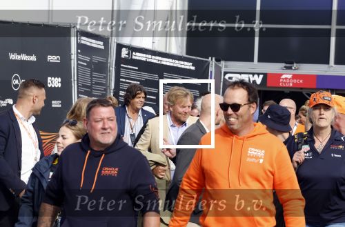 Zandvoort 26 augustus 2023
Koning Willem Alexander en prinses Amalia bij de training van de GP F1 op Zandvoort.