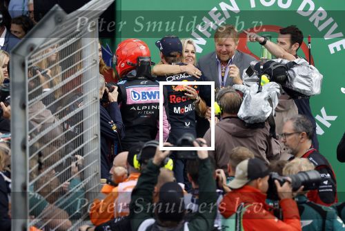 Zandvoort 27 augustus 2023
Grandprix F1 van Zandvoort gewonnen door Max Verstappen.
Koning Willem Alexander Koningin Maxima met Max Verstappen bij F1