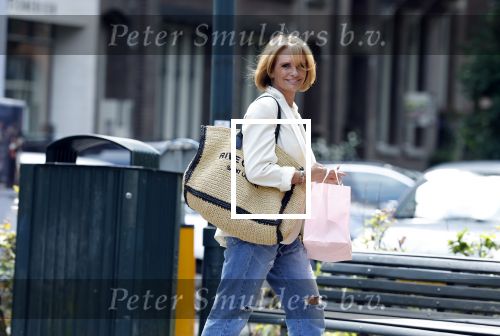 Amsterdam 4 augustus 2023
Leontien Ruiters doet boodschappen op de Cornelis schuytstraat.