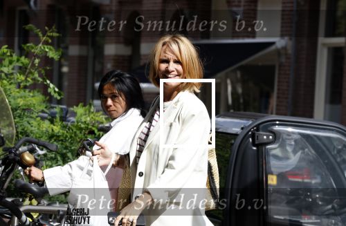 Amsterdam 4 augustus 2023
Leontien Ruiters doet boodschappen op de Cornelis schuytstraat.