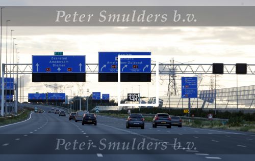 Assen 25 juli 2023
Rechtszaak Thijs Romer in de rechtbank van Assen Zijn moeder vader  Peter Romer en stiefmoeder kwamen met hem mee. Zijn advocaat is Wikke Monster