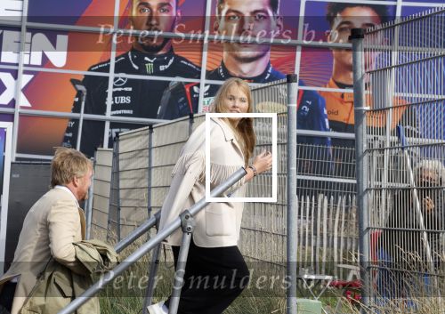 Zandvoort 26 augustus 2023
Koning Willem Alexander en prinses Amalia bij de training van de GP F1 op Zandvoort.