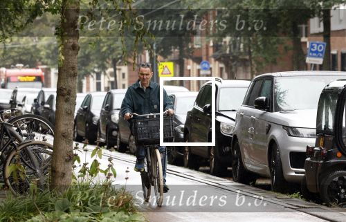 Amsterdam 1 augustus 2023
Raoul Heertje op de fiets in Amsterdam zuid.