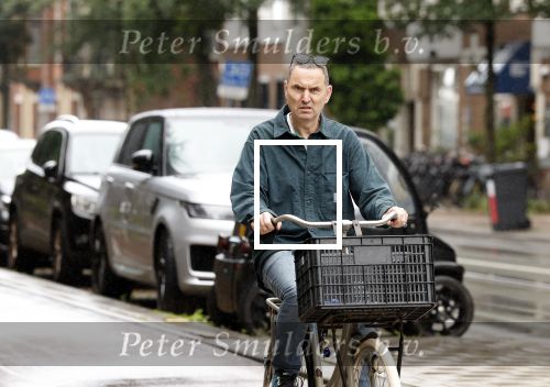 Amsterdam 1 augustus 2023
Raoul Heertje op de fiets in Amsterdam zuid.