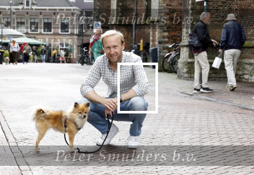 Haarlem 3 augustus 2023
Raymond Mens met zijn hond in het centrum van Haarlem .
