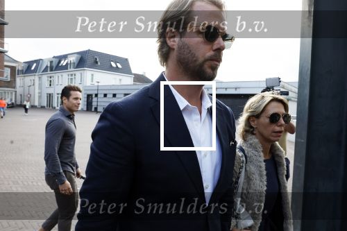 Assen 25 juli 2023
Rechtszaak Thijs Romer in de rechtbank van Assen Zijn moeder vader  Peter Romer en stiefmoeder kwamen met hem mee. Zijn advocaat is Wikke Monster