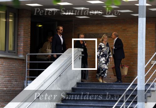 Assen 25 juli 2023
Rechtszaak Thijs Romer in de rechtbank van Assen Zijn moeder vader  Peter Romer en stiefmoeder kwamen met hem mee. Zijn advocaat is Wikke Monster
